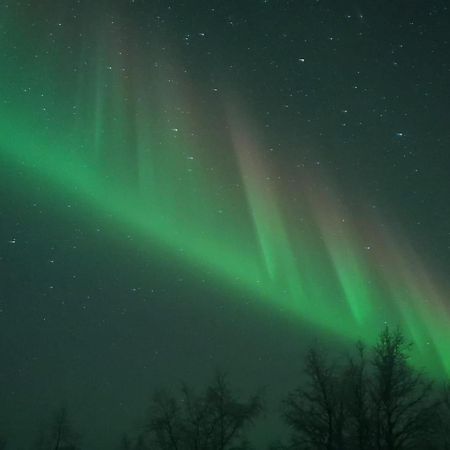 Viihtyisae Moekki Riekkojen Mailla Hetassa Villa Enontekio Bagian luar foto