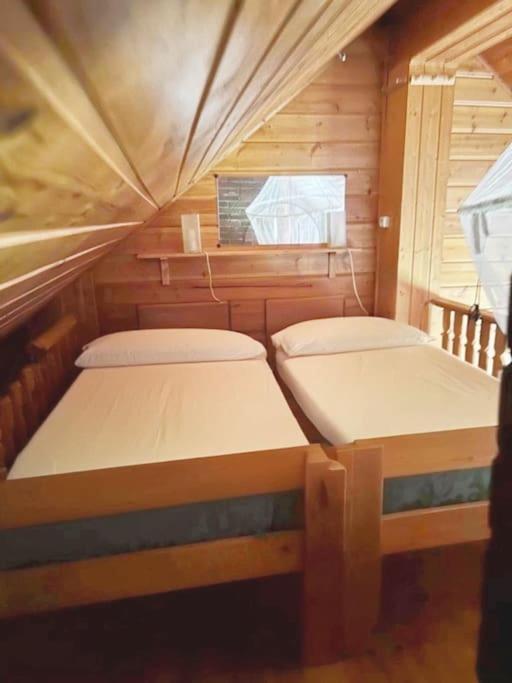 Viihtyisae Moekki Riekkojen Mailla Hetassa Villa Enontekio Bagian luar foto