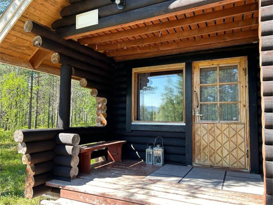 Viihtyisae Moekki Riekkojen Mailla Hetassa Villa Enontekio Bagian luar foto